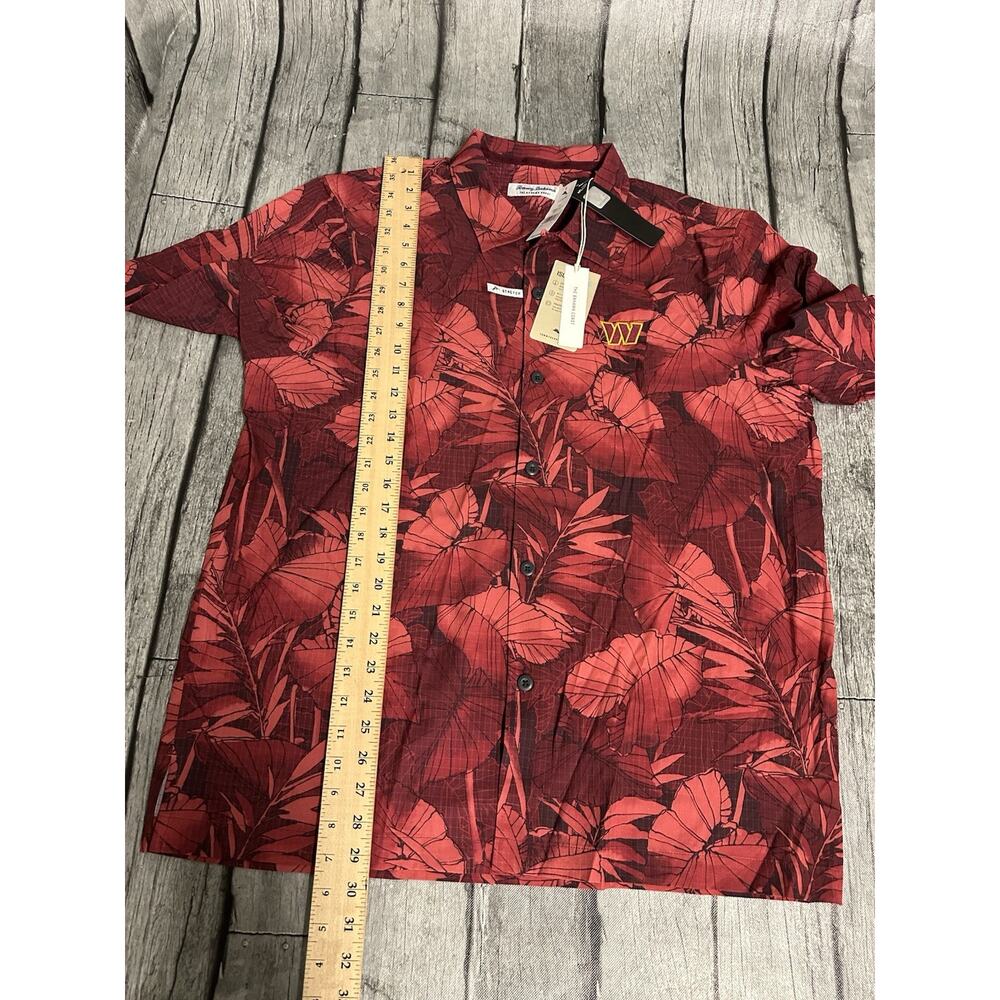 NWT Men's Tommy Bahama Burgundy Washington Commanders Coast Nuevo Shirt Large - Picture 7 of 9